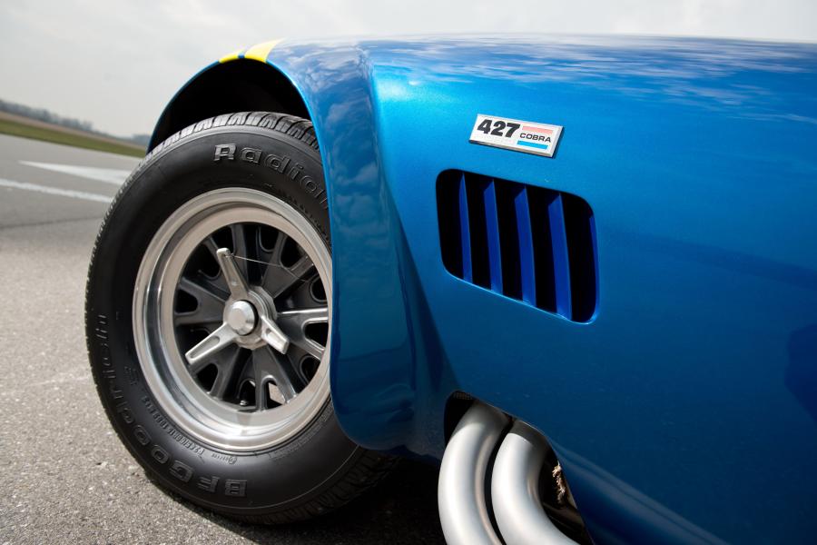 Детали экстерьера Shelby Cobra 427 S/C (CSX 3045) 1967 года  (фото 44 из 52)
